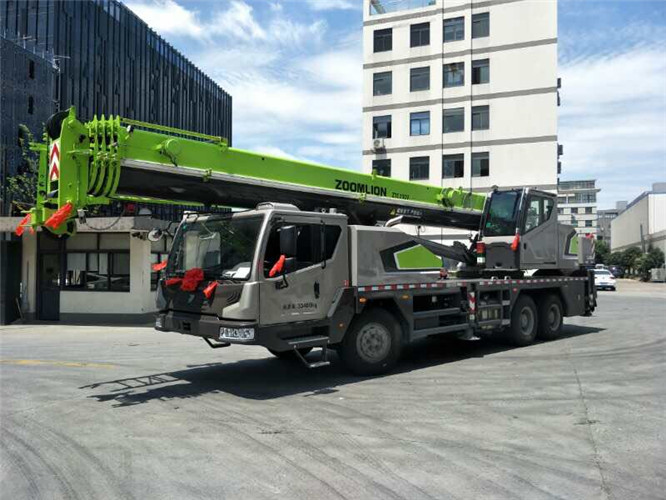 故城县跨街广告牌的高空安装注意事项