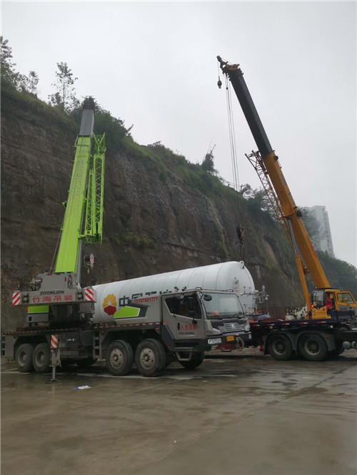 故城县“不怕风雨冻”—— 吊车的 “恶劣环境适应” 技术
